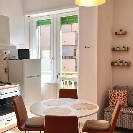 Appartamento Moderno In Via Monginevro Turim Exterior foto