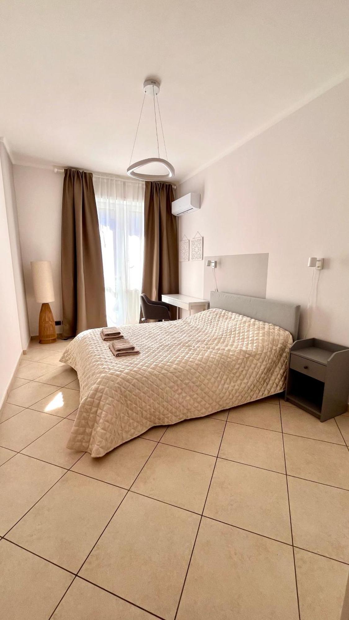 Moderno In Via Monginevro Turin